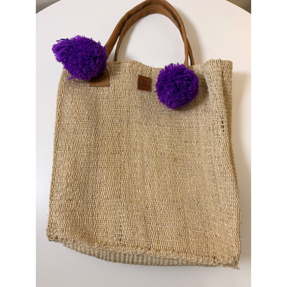 Vesta‎ Woven Straw Tote Bag Womens Large Beige Purple Excellent Pom Pom Accents